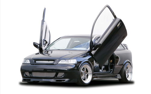 五金模型在汽車銷售領(lǐng)域的應(yīng)用與市場分析